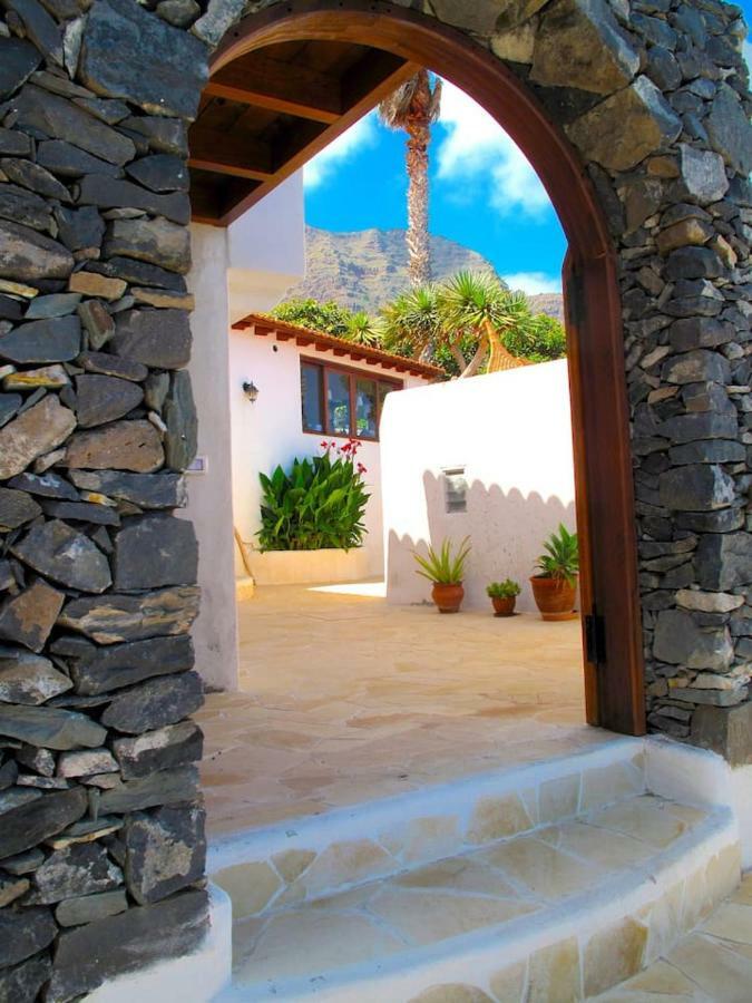 Villa With Ocean View Agulo Exterior photo